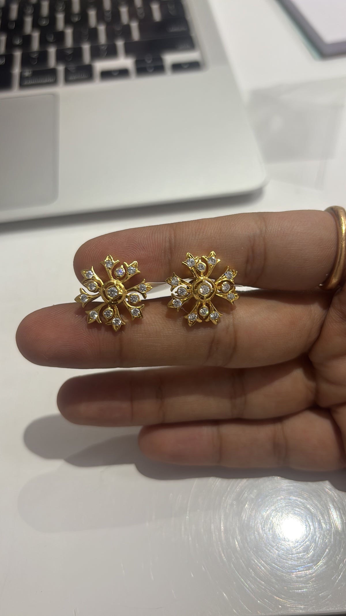 Mandala – Grand Openwork Flower Studs